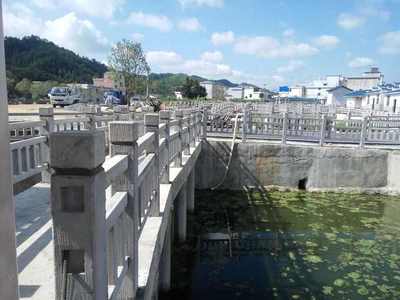 新农村乡村旅游 河道池塘仿木栏杆改造，生态与乡村美学的融合探索